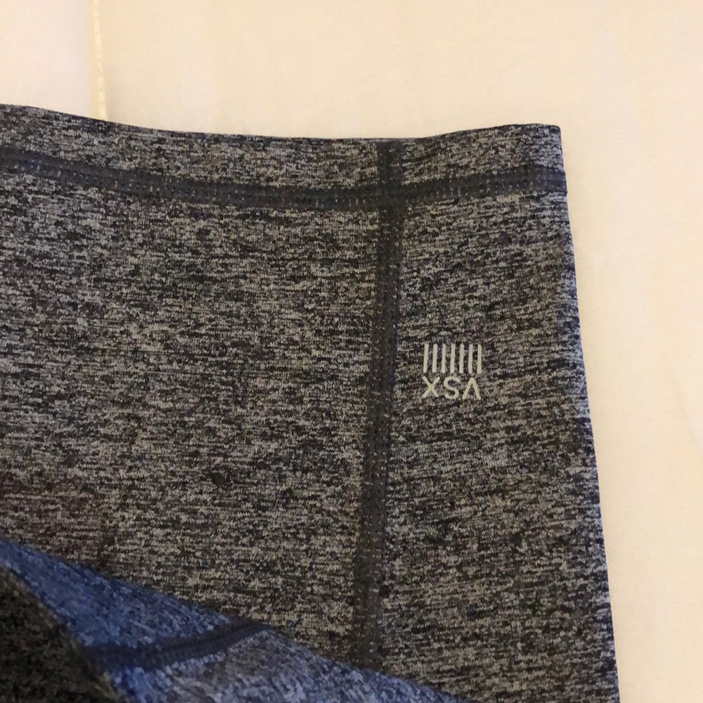 Victoria’s Secret Crop Leggings - Picture 4 of 5